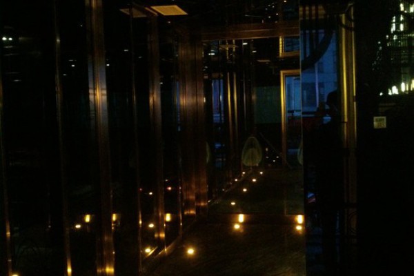 “重庆九龙坡半套桑拿，养生新体验！”