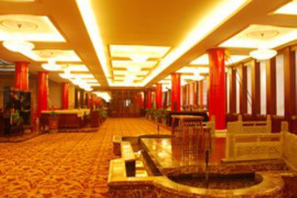 重庆机场按摩椅：舒适之旅，就在此处！